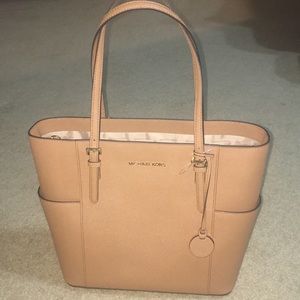 Michael Kors tote jet travel